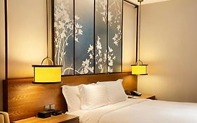 Hualuxe Shanghai Twelve At Hengshan